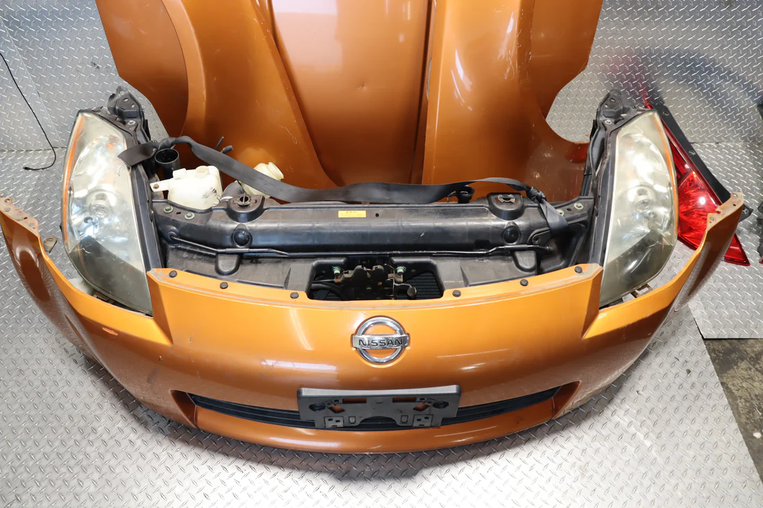 IMG 6990 JDM 2003 2004 2005 2006 NISSAN 350Z COMPLETE FRONT NOSE CUT AND REAR END SWAP - Image 1