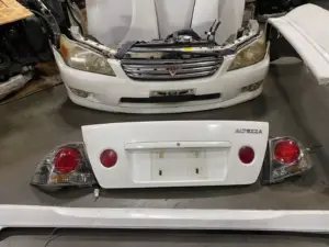 JDM TOYOTA ALTEZZA Lexus IS300 Bumper Grille Headlights Fenders Hood, REAR BUMPER, TRUNK, SIDE SKIRT 2001-2005