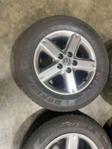 JDM USED NISSAN OEM WHEELS AND USED TIRES SPEC : 5X114.3 16.5JJ OFFSET 40 - Image 4