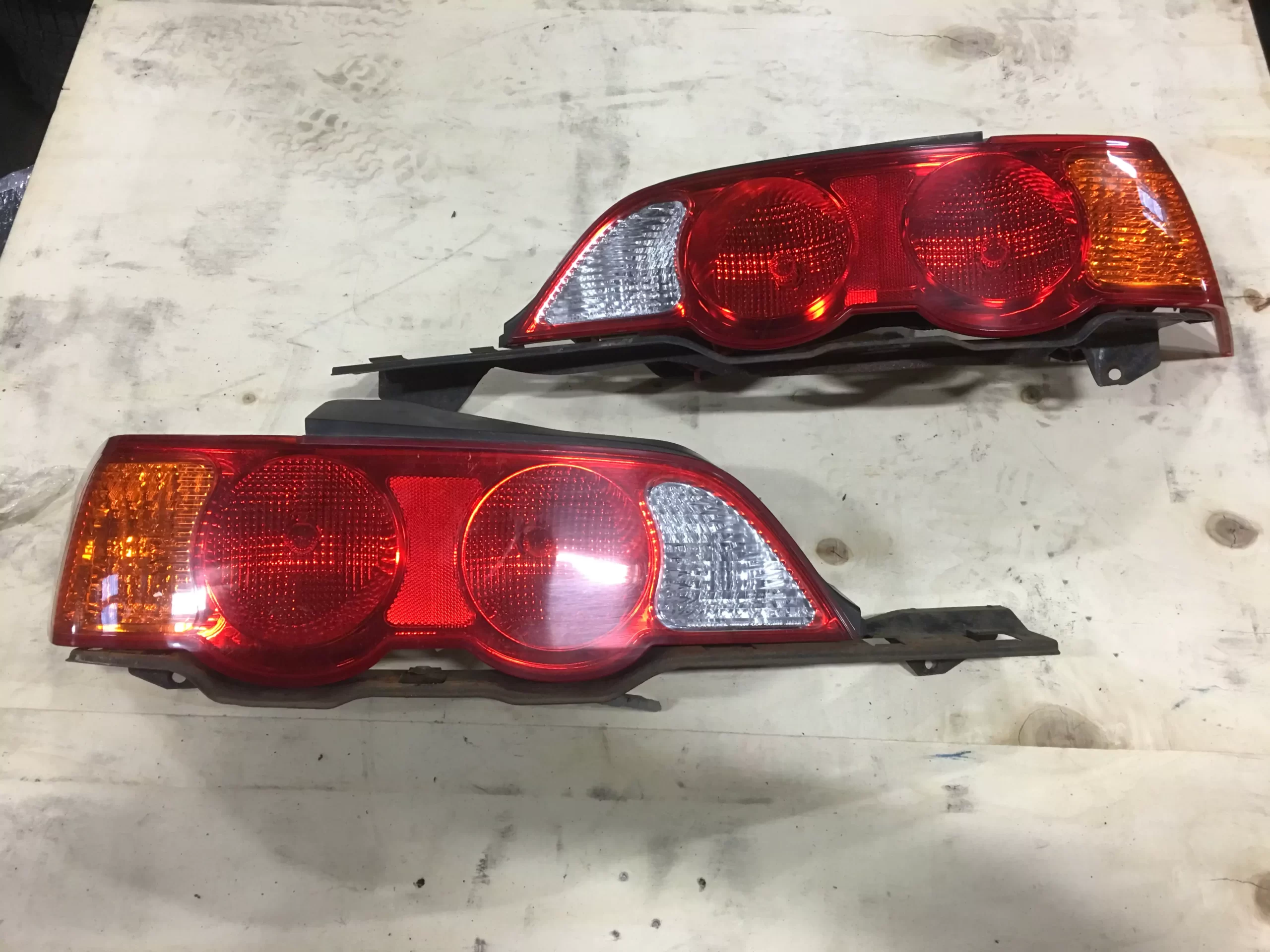 Bbb26 111 6516ad651d2b8 Scaled 1 JDM ACURA RSX DC5 OEM TAIL LIGHTS - Image 1