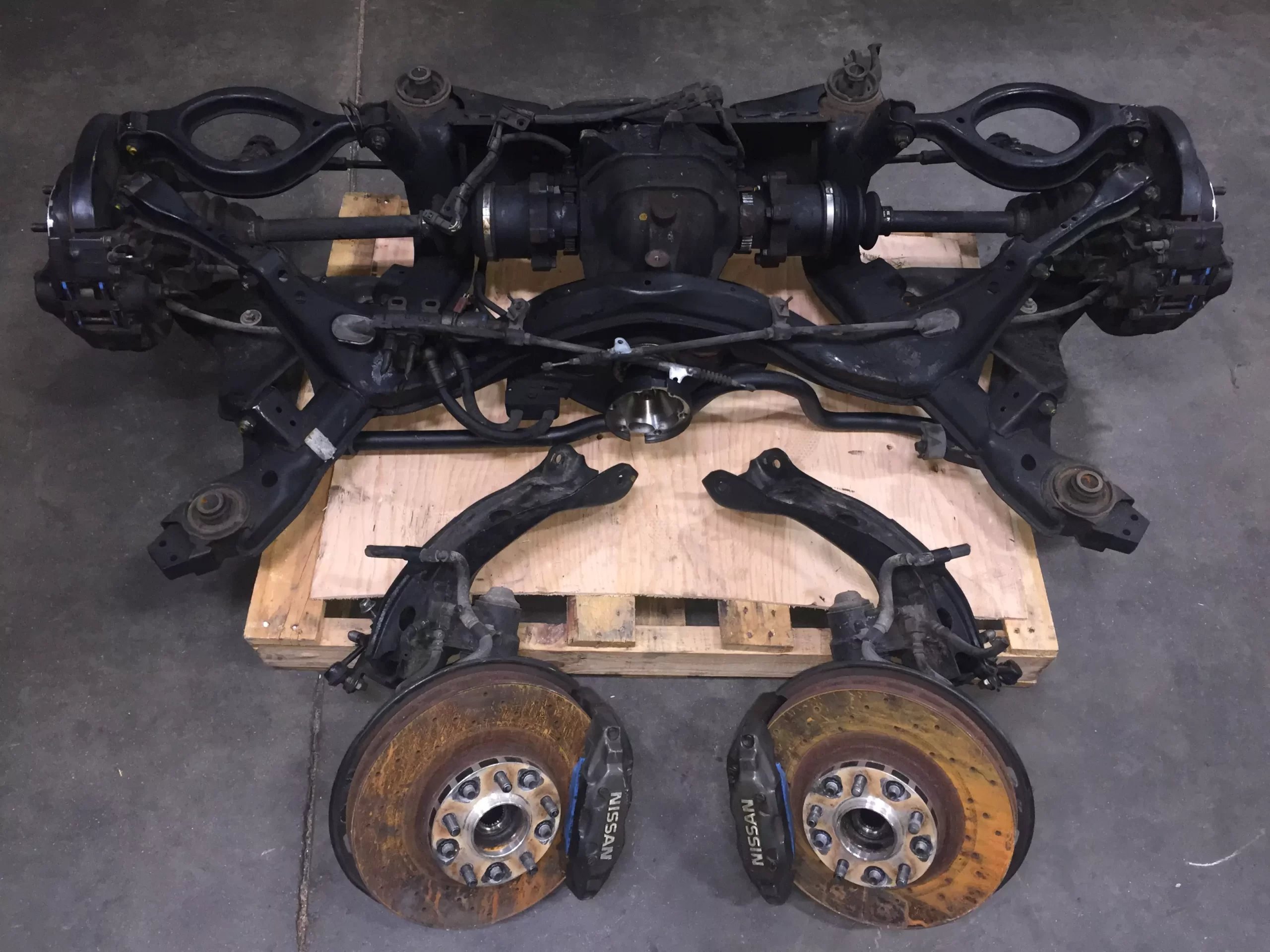 Gfg1 122 6543924169cce Scaled 1 JDM NISSAN SKYLINE GTR R32 BRAKE ASSEMBLY SUBFRAM - Image 1