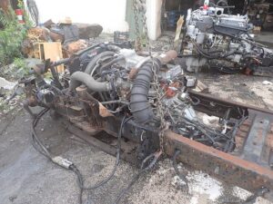 2004 Nissan J05D-TA Turbo Diesel Engine GOOD RUNNER! J05 Hino Truck - Image 2