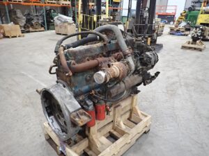 1980 International DT466 Diesel Engine 210 HP - Image 4