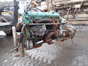1984 Volvo TD60B Diesel Truck Engine - Image 7