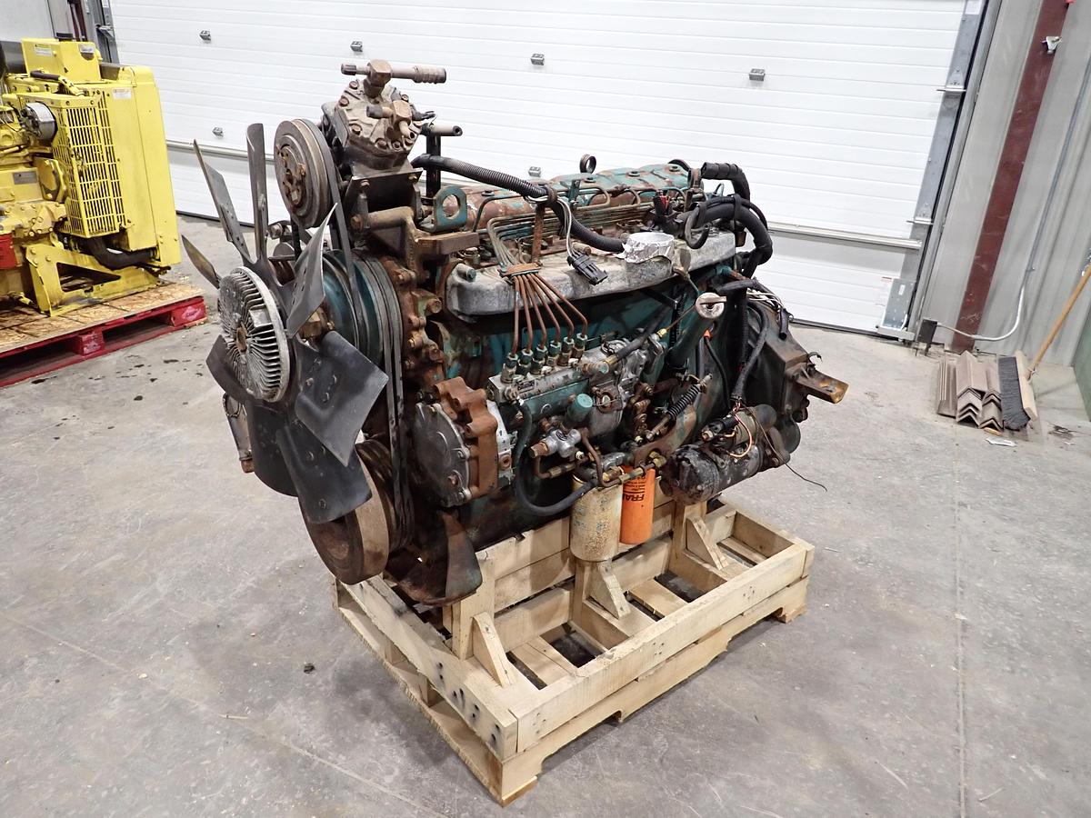 Used 1993 International Dt 466 1993 International DT466 - Image 1