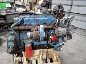 1995 International DT466 NGD Turbo Diesel Engine P PUMP! - Image 5