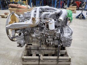 1995 Isuzu 6HE1-XN Diesel Engine - Image 3