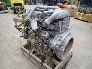 1995 Isuzu 6HE1-XN Diesel Engine - Image 4