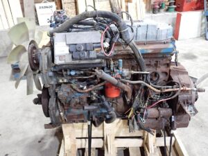 1998 International DT530E Diesel Engine 275 HP 23K ORIGINAL MILES! - Image 2