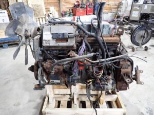 1998 International DT530E HT Diesel Engine 300 HP! 19K MILES! - Image 3