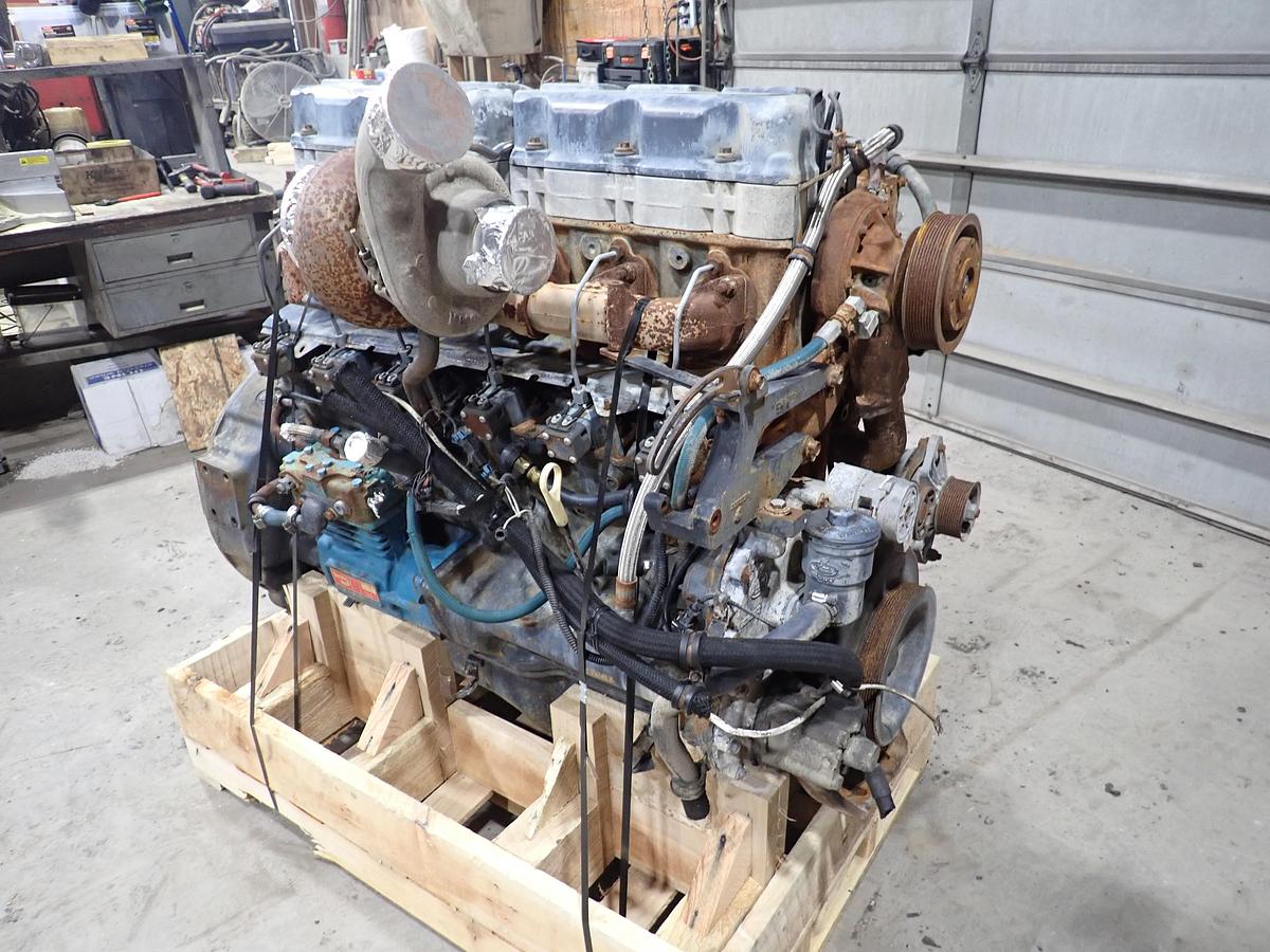 Used 2000 Mack E7 460 Xt Turbo Diesel Engine 2000 Mack E7-460XT Turbo Diesel Engine - Image 1