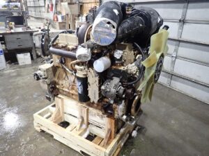2004 Cummins C8.3-300 Diesel Truck Engine CPL 2101 - Image 6
