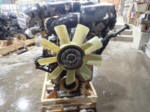 2004 Cummins C8.3-300 Diesel Truck Engine CPL 2101 - Image 8