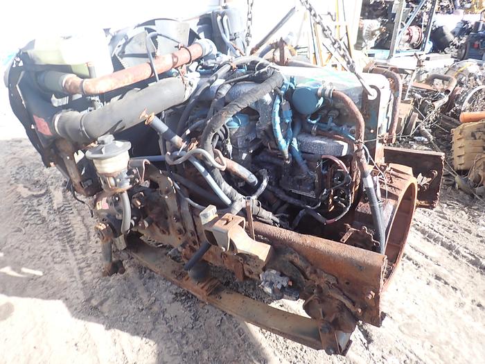Used 2005 International Dt 570 9 3 Liter Truck Engine 2005 International DT570 9.3 Liter Truck Engine - Image 1