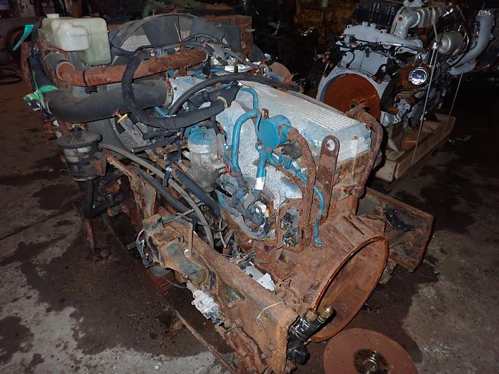 Used 2005 International Dt 570 2005 International DT570 - Image 1