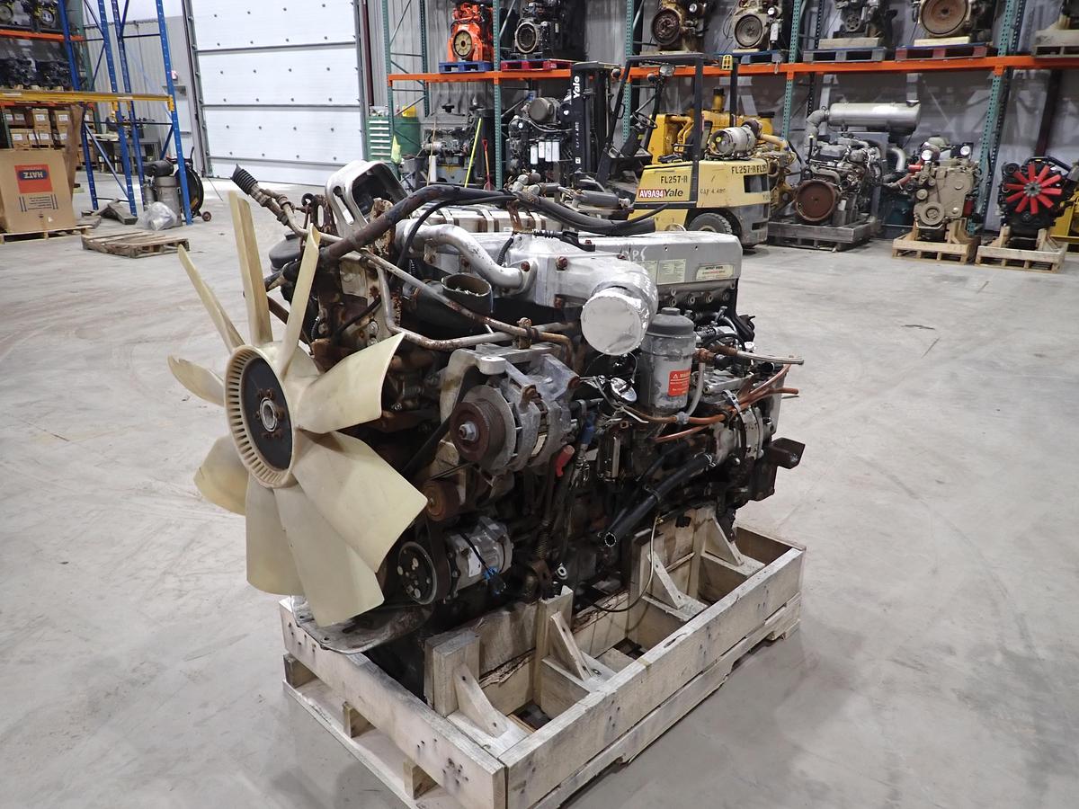 Used 2005 Mercedes Om 460 La Diesel Engine 2005 Mercedes OM460LA Diesel Engine - Image 1