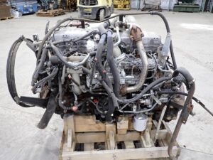 2008 Isuzu 6HK1 Diesel Truck Engine - Image 10