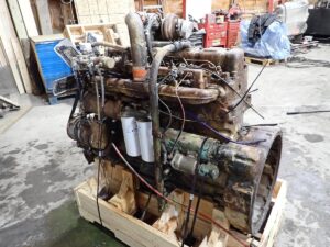 Mack ENDT 675 Diesel Engine - Image 2