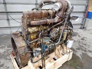 Mack ENDT 675 Diesel Engine - Image 4