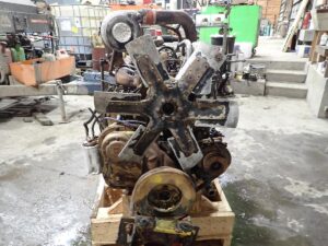 Mack ENDT 675 Diesel Engine - Image 6
