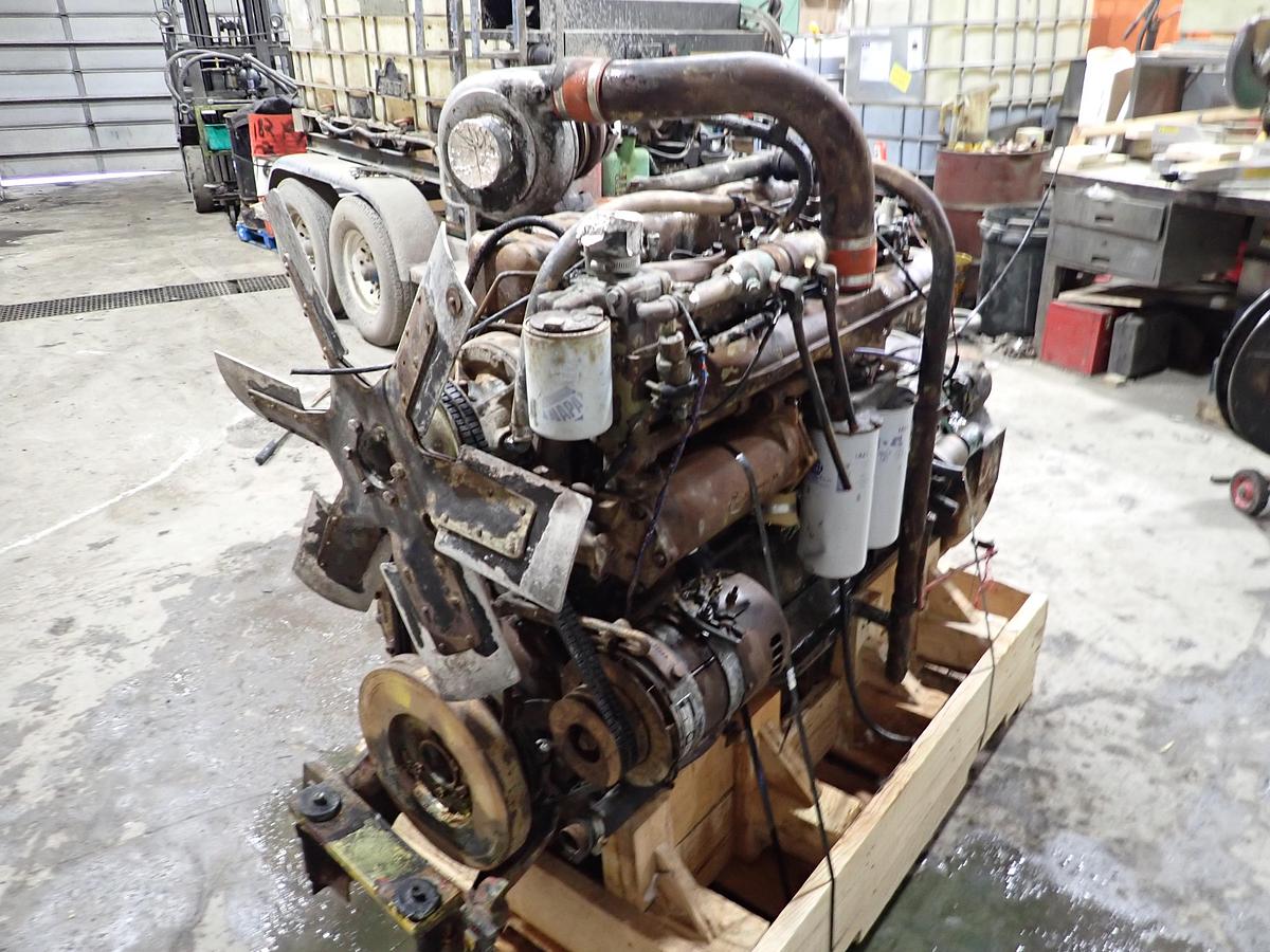 Used Mack Endt 675 Diesel Engine Mack ENDT 675 Diesel Engine - Image 1